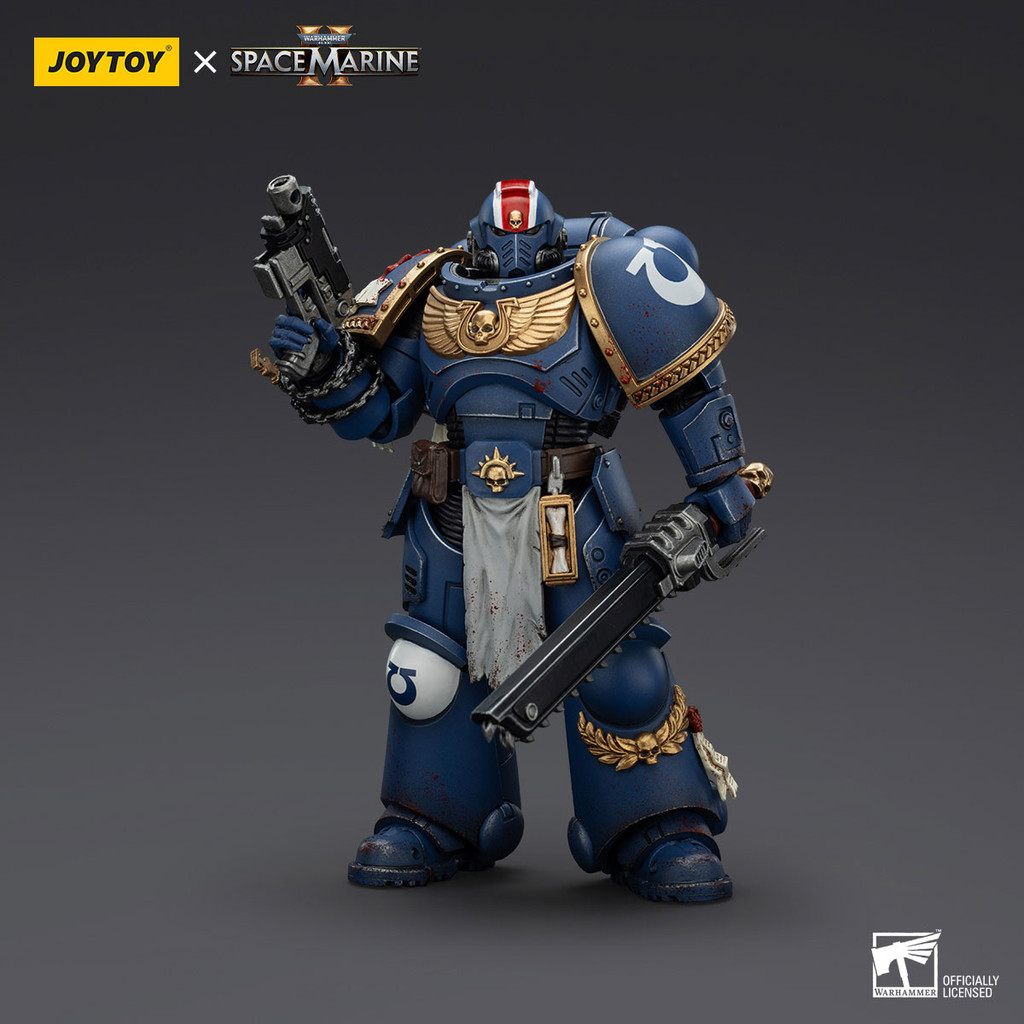 Ultramarines Lieutenant Titus-Collectors Edition - view 2