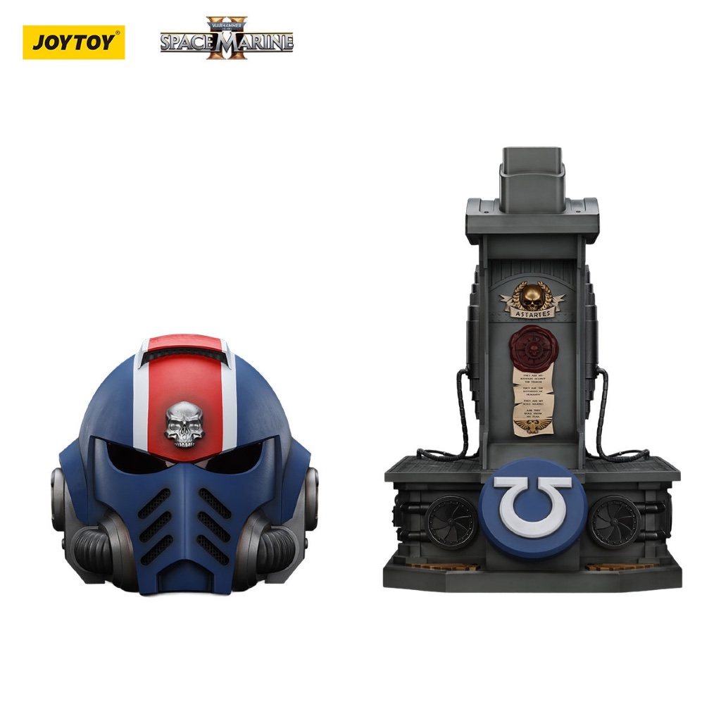 Ultramarines Lieutenant Titus' MKX Helmet & Display Stand - view 8