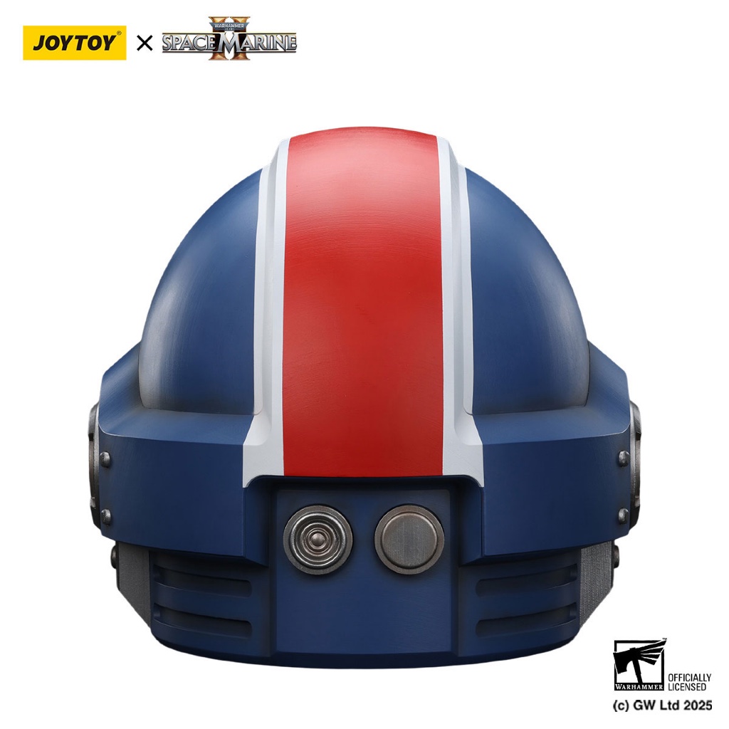 Ultramarines Lieutenant Titus' MKX Helmet - view 3