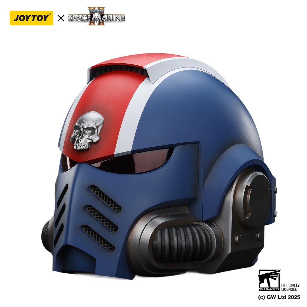 Ultramarines Lieutenant Titus' MKX Helmet - view 5