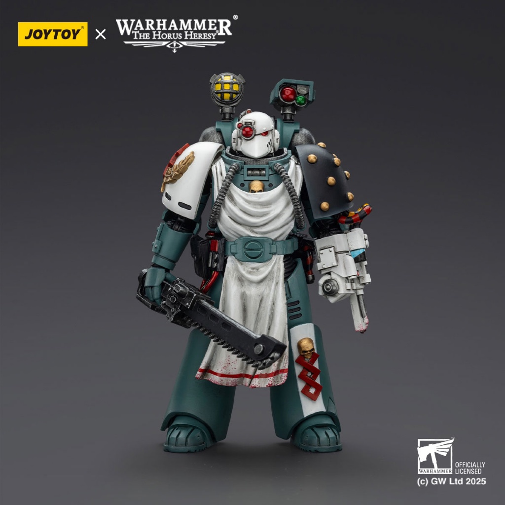 Sons of Horus Legion Apothecary - view 3