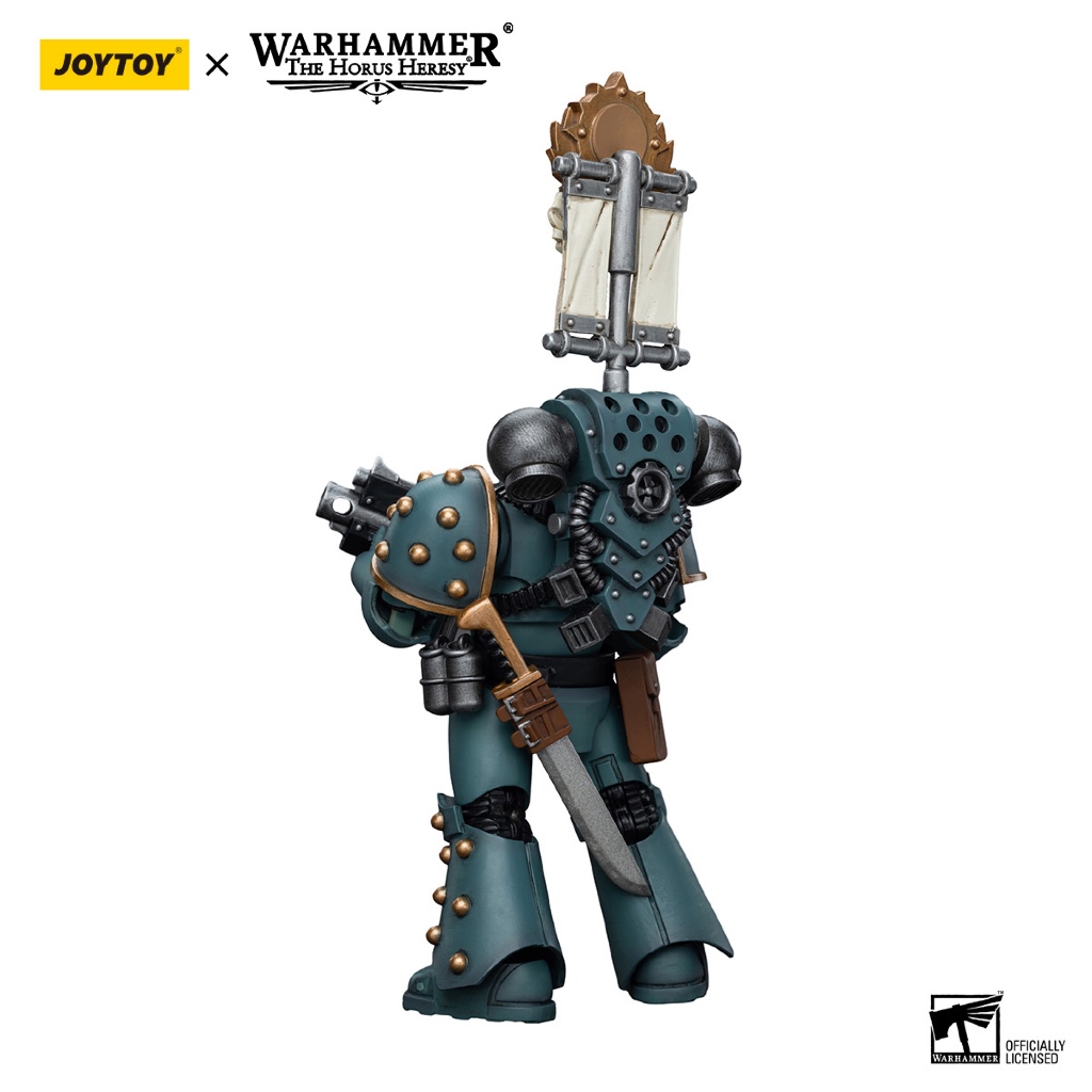 Sons of Horus MKIV Tactical Squad Legionary with Legion Vexilla - view 5